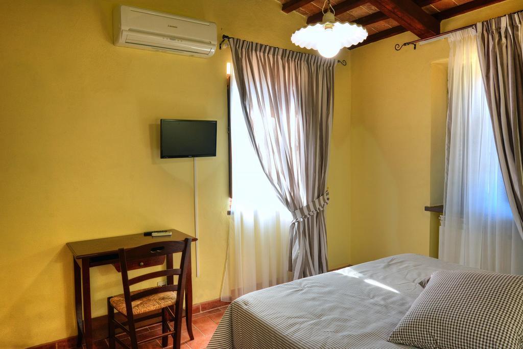 Agriturismo Fraschetta Монтальчино Экстерьер фото