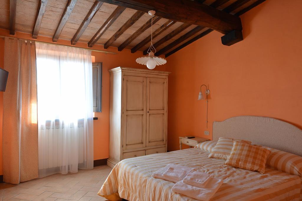 Agriturismo Fraschetta Монтальчино Экстерьер фото